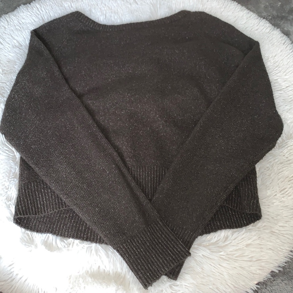 SOFT GREY STRETCHY GARAGE SWEATER!! s